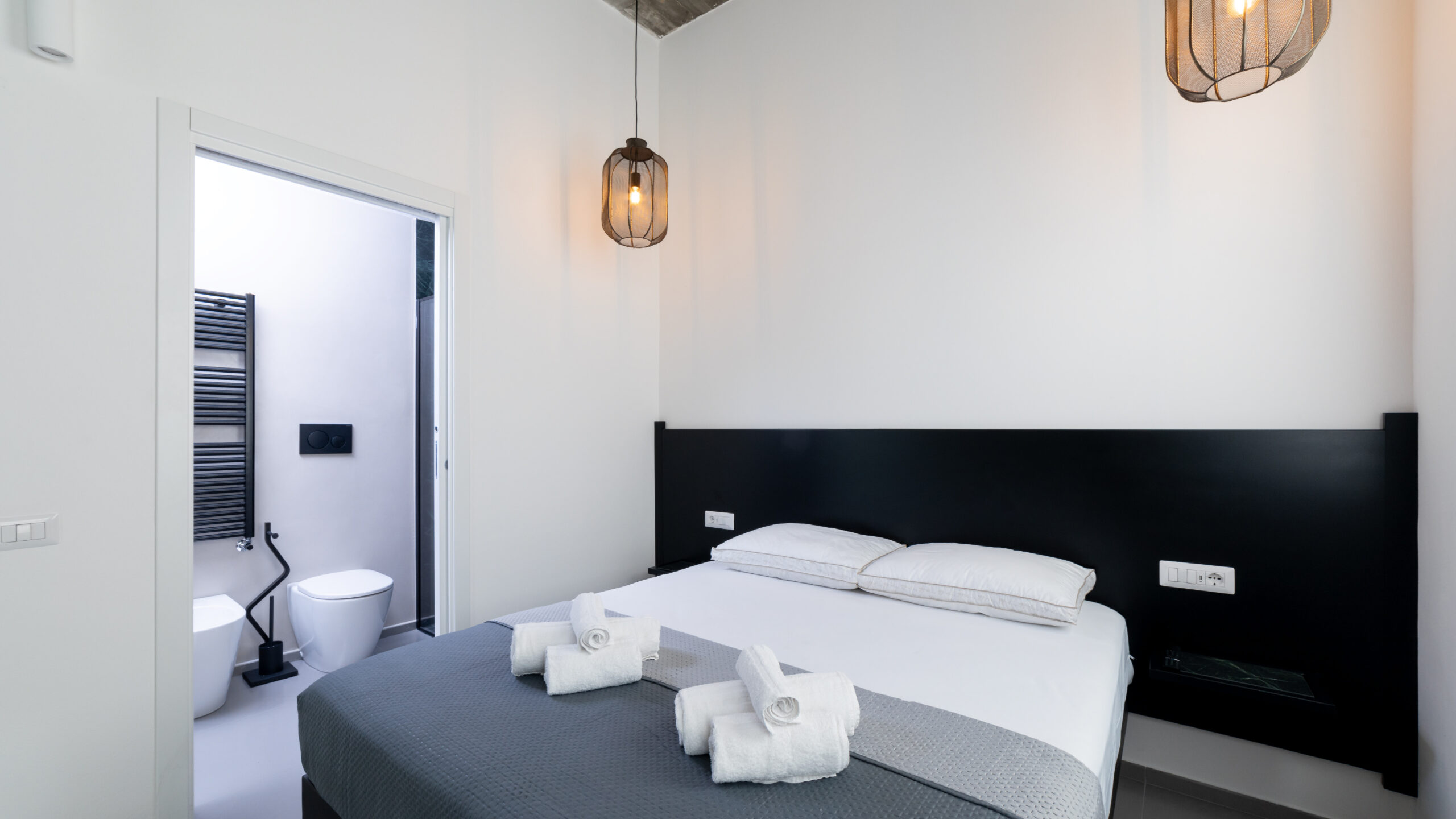 Poetto's heART - Luxury Rooms in Cagliari - Casa vacanze - Affittacamere - via Procida 5, 09128 Cagliari - info@poettosheart.it +39 3458851919